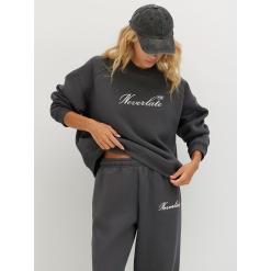 Утепленный спортивный костюм